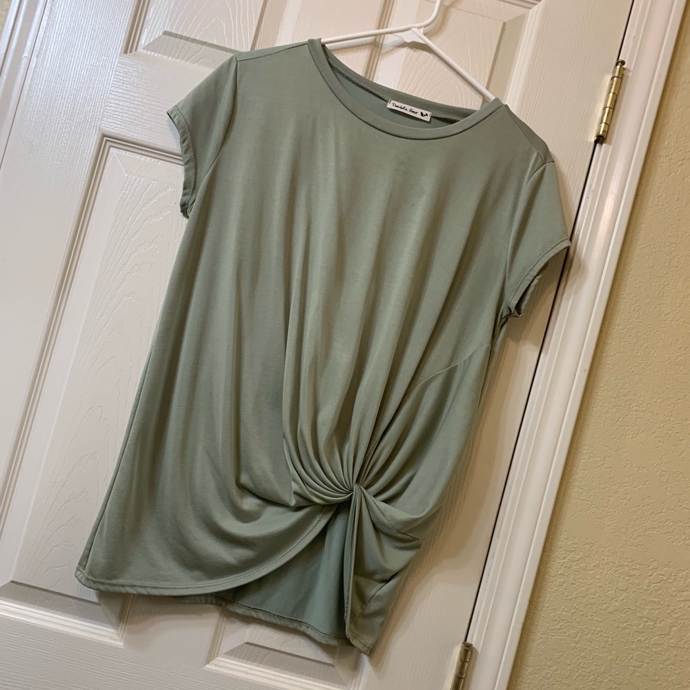 Light Green boutique top / T-shirt